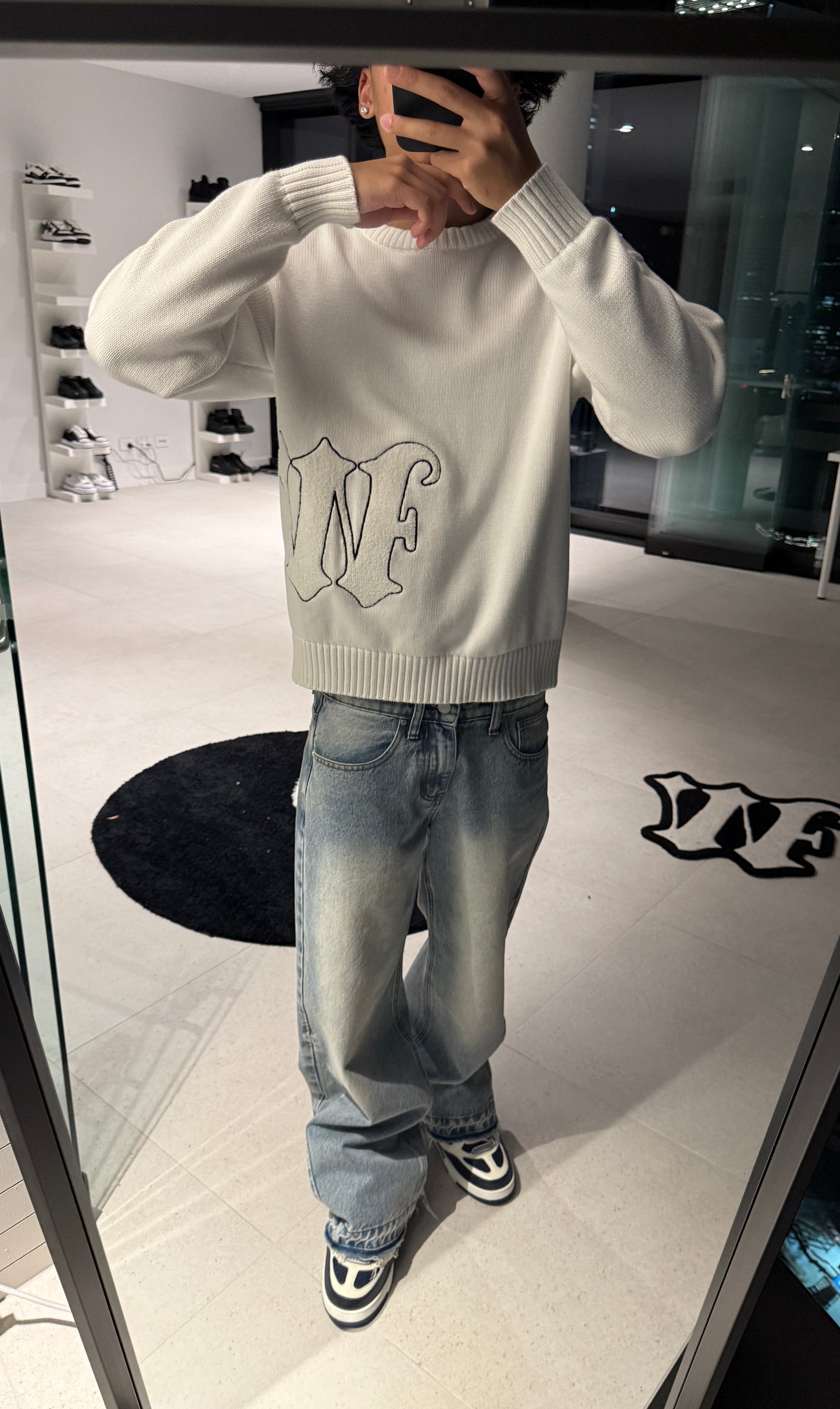 WEUP SWEATER - WHITE
